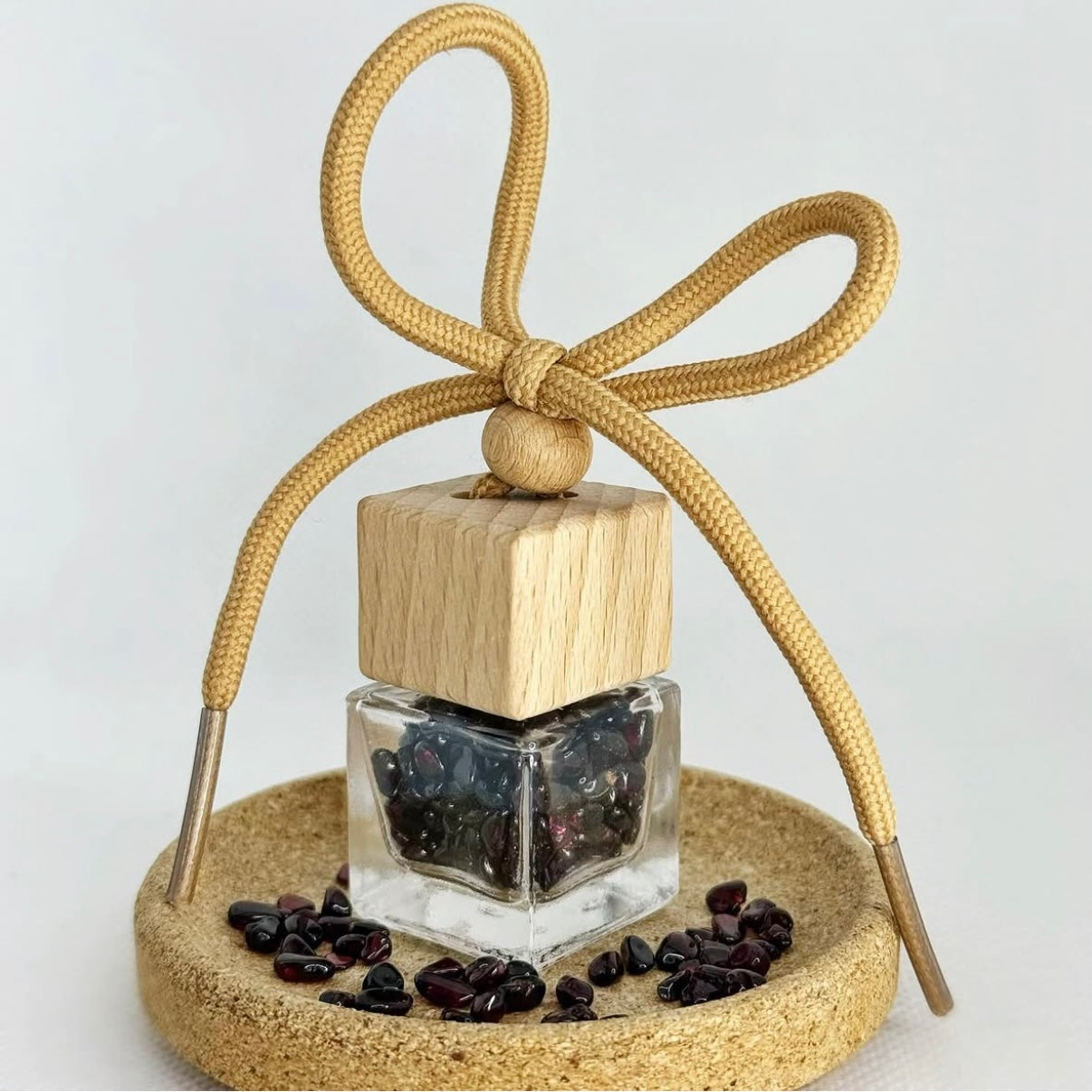 Velvet Smoke (Garnet Crystal)Car/Home Diffuser
